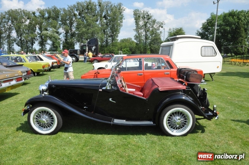 Zdjęcie w galerii na portalu naszraciborz.pl: Messerschmitt K-200 i inne cuda motoryzacji na zlocie pojazdów zabytkowych w Zabełkowie  wiadomości z regionu