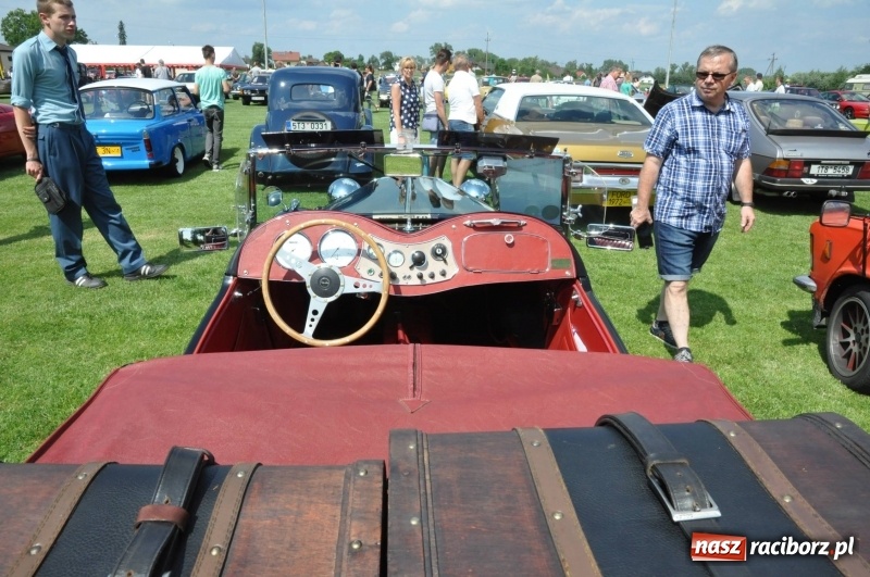 Zdjęcie w galerii na portalu naszraciborz.pl: Messerschmitt K-200 i inne cuda motoryzacji na zlocie pojazdów zabytkowych w Zabełkowie  wiadomości z regionu