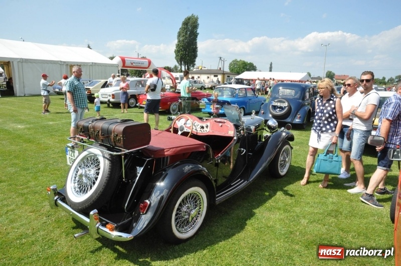 Zdjęcie w galerii na portalu naszraciborz.pl: Messerschmitt K-200 i inne cuda motoryzacji na zlocie pojazdów zabytkowych w Zabełkowie  wiadomości z regionu