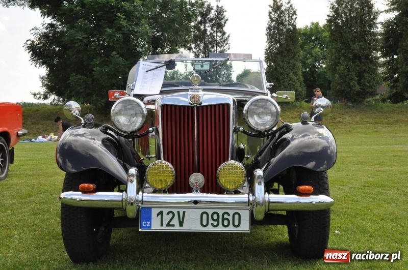 Zdjęcie w galerii na portalu naszraciborz.pl: Messerschmitt K-200 i inne cuda motoryzacji na zlocie pojazdów zabytkowych w Zabełkowie  wiadomości z regionu