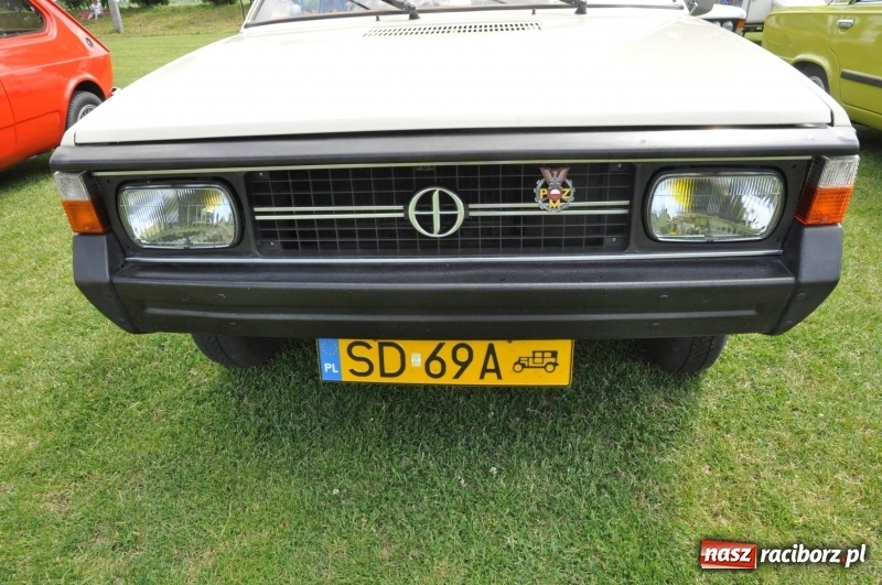 Zdjęcie w galerii na portalu naszraciborz.pl: Messerschmitt K-200 i inne cuda motoryzacji na zlocie pojazdów zabytkowych w Zabełkowie  wiadomości z regionu