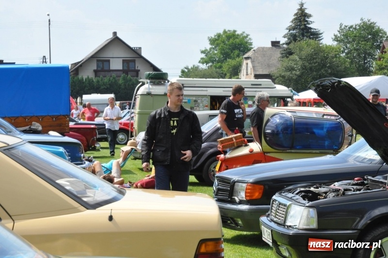Zdjęcie w galerii na portalu naszraciborz.pl: Messerschmitt K-200 i inne cuda motoryzacji na zlocie pojazdów zabytkowych w Zabełkowie  wiadomości z regionu