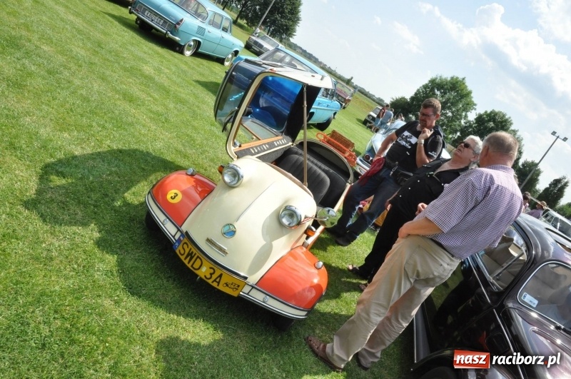 Zdjęcie w galerii na portalu naszraciborz.pl: Messerschmitt K-200 i inne cuda motoryzacji na zlocie pojazdów zabytkowych w Zabełkowie  wiadomości z regionu