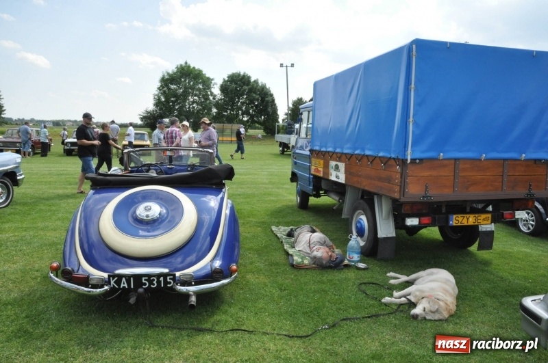 Zdjęcie w galerii na portalu naszraciborz.pl: Messerschmitt K-200 i inne cuda motoryzacji na zlocie pojazdów zabytkowych w Zabełkowie  wiadomości z regionu