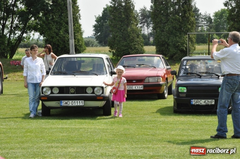 Zdjęcie w galerii na portalu naszraciborz.pl: Messerschmitt K-200 i inne cuda motoryzacji na zlocie pojazdów zabytkowych w Zabełkowie  wiadomości z regionu
