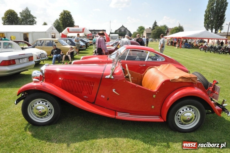 Zdjęcie w galerii na portalu naszraciborz.pl: Messerschmitt K-200 i inne cuda motoryzacji na zlocie pojazdów zabytkowych w Zabełkowie  wiadomości z regionu
