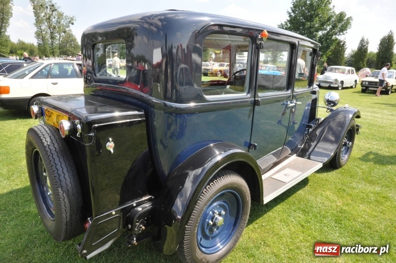 Zdjęcie w galerii na portalu naszraciborz.pl: Messerschmitt K-200 i inne cuda motoryzacji na zlocie pojazdów zabytkowych w Zabełkowie  wiadomości z regionu