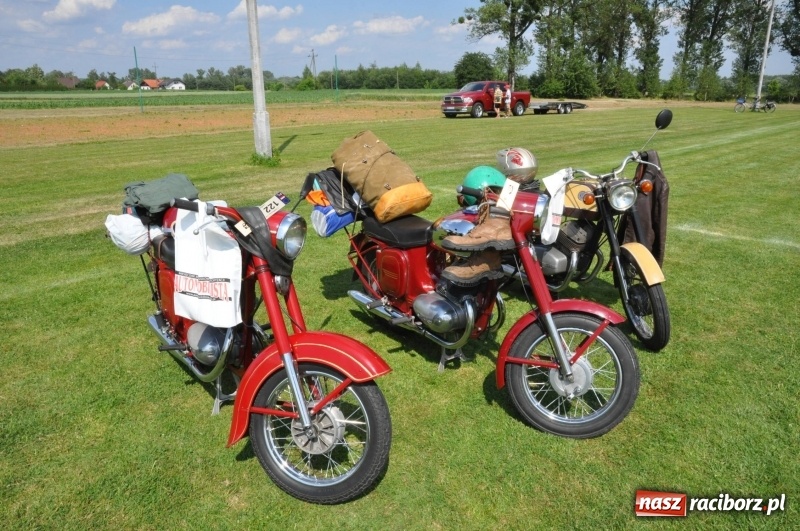 Zdjęcie w galerii na portalu naszraciborz.pl: Messerschmitt K-200 i inne cuda motoryzacji na zlocie pojazdów zabytkowych w Zabełkowie  wiadomości z regionu