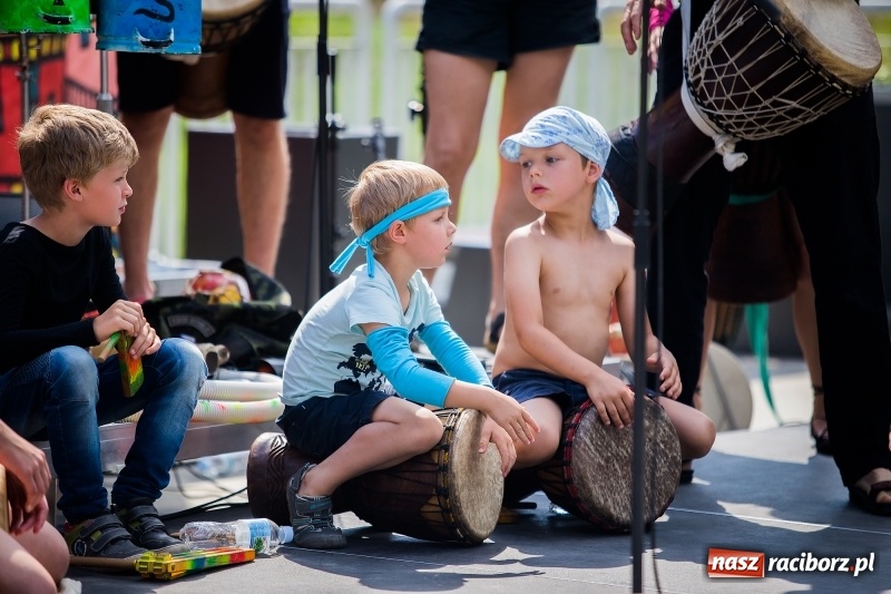 Zdjęcie w galerii na portalu naszraciborz.pl: Moc atrakcji na otwarciu plaży miejskiej wiadomości z regionu