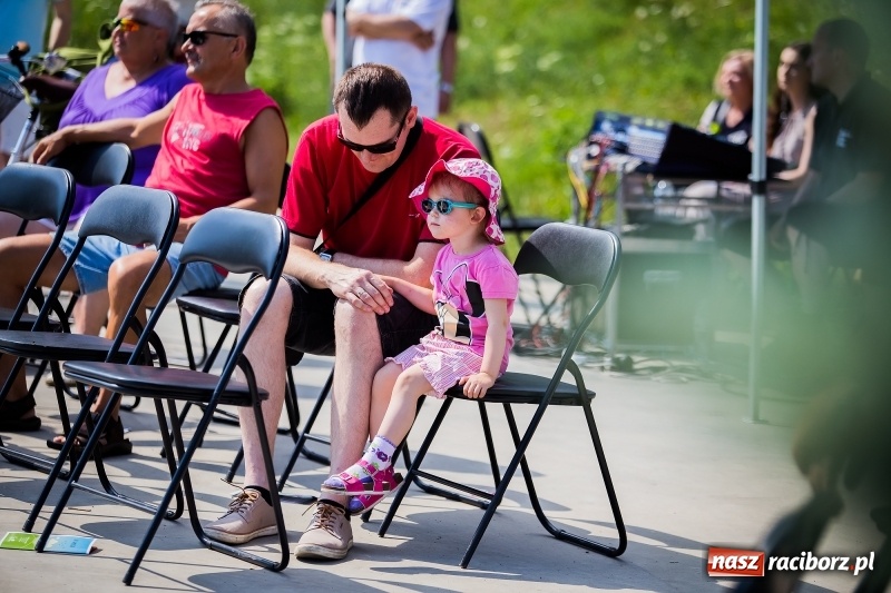 Zdjęcie w galerii na portalu naszraciborz.pl: Moc atrakcji na otwarciu plaży miejskiej wiadomości z regionu