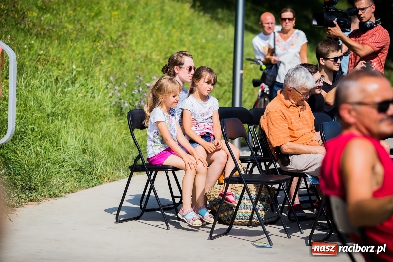 Zdjęcie w galerii na portalu naszraciborz.pl: Moc atrakcji na otwarciu plaży miejskiej wiadomości z regionu