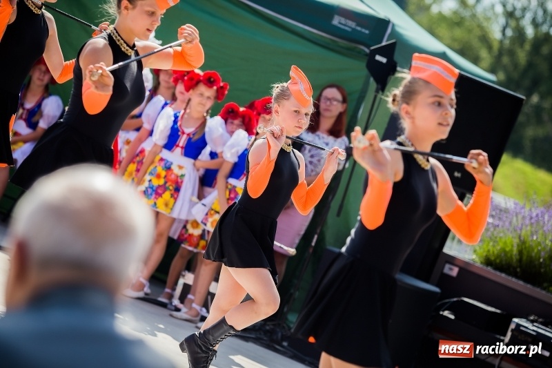 Zdjęcie w galerii na portalu naszraciborz.pl: Moc atrakcji na otwarciu plaży miejskiej wiadomości z regionu