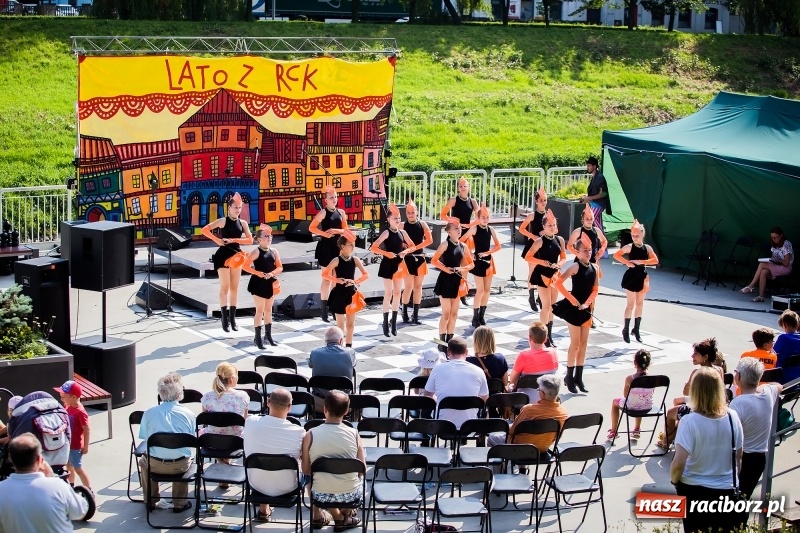 Zdjęcie w galerii na portalu naszraciborz.pl: Moc atrakcji na otwarciu plaży miejskiej wiadomości z regionu