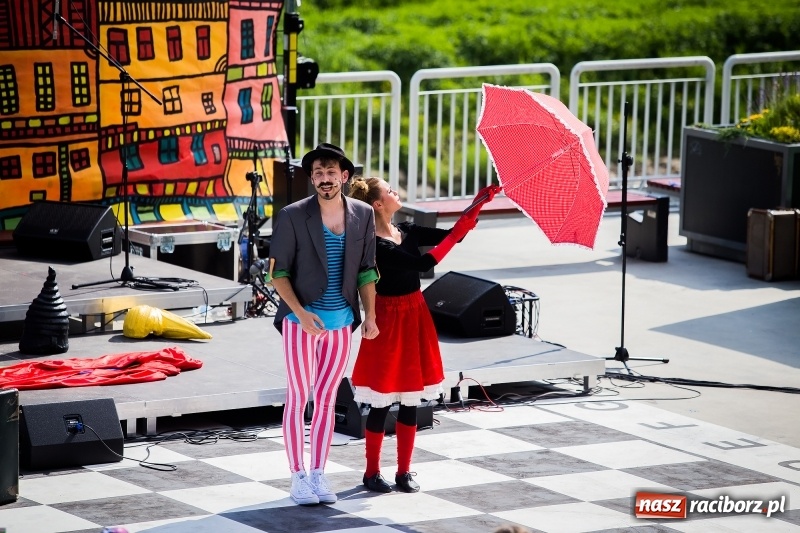 Zdjęcie w galerii na portalu naszraciborz.pl: Moc atrakcji na otwarciu plaży miejskiej wiadomości z regionu
