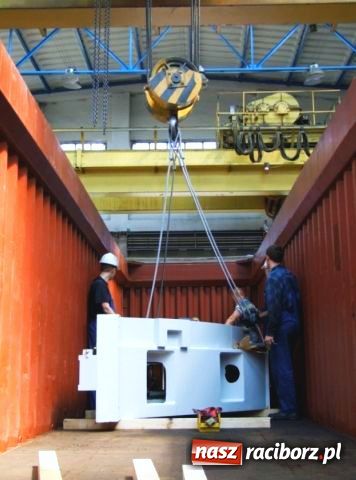 Zdjęcie w galerii na portalu naszraciborz.pl: Obrabiarka-gigant w drodze do Japonii wiadomości z regionu
