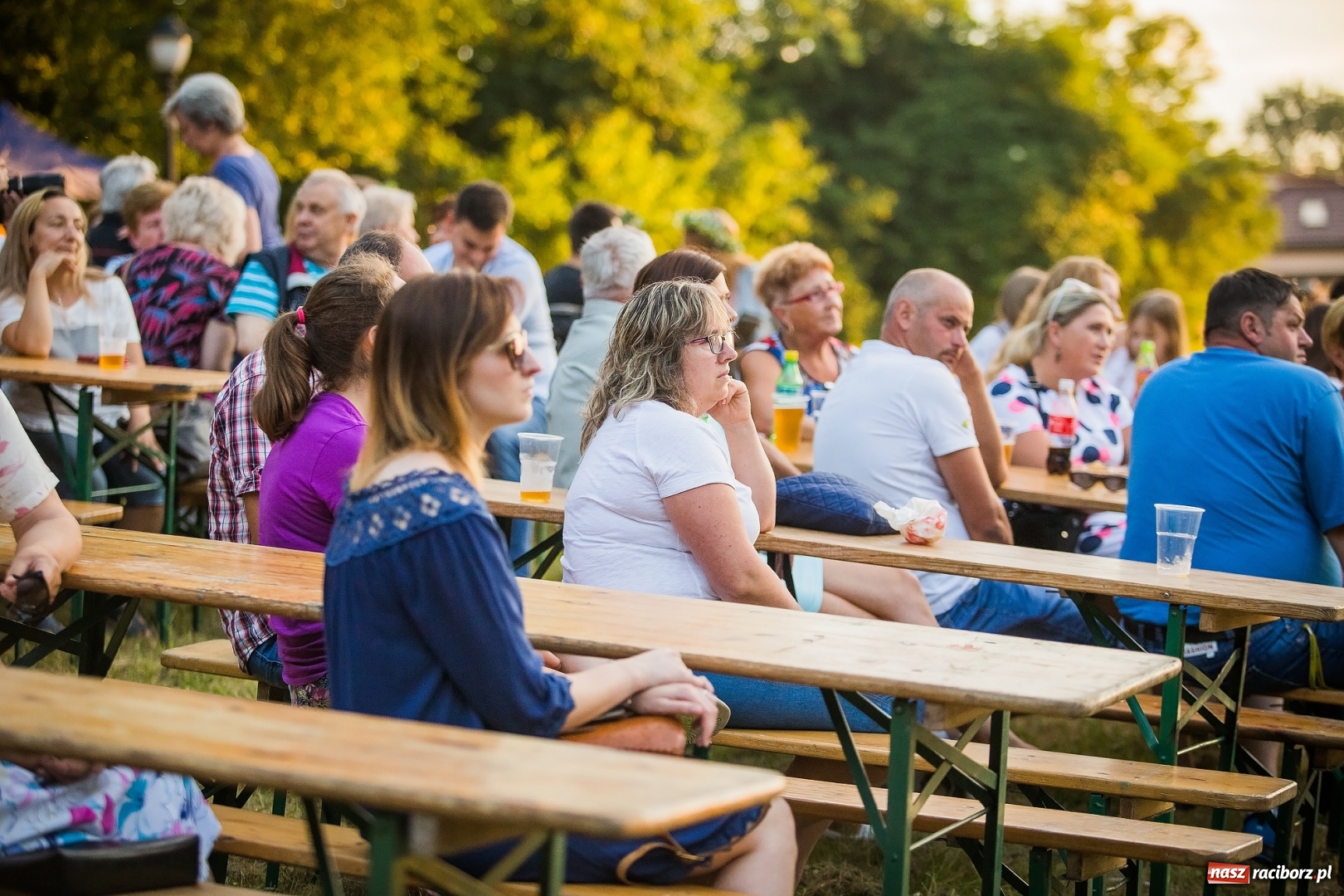 Zdjęcie w galerii na portalu naszraciborz.pl: Wianki i piosenki o miłości, czyli Noc Świętojańska w Kornicach wiadomości z regionu