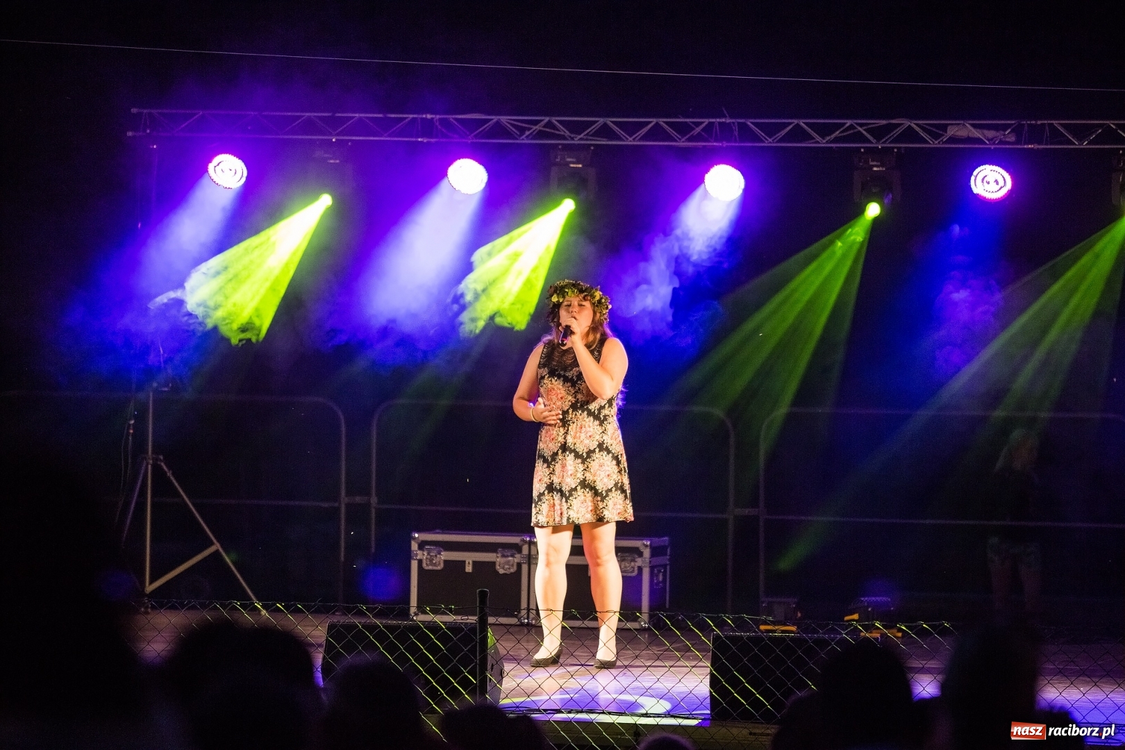 Zdjęcie w galerii na portalu naszraciborz.pl: Wianki i piosenki o miłości, czyli Noc Świętojańska w Kornicach wiadomości z regionu