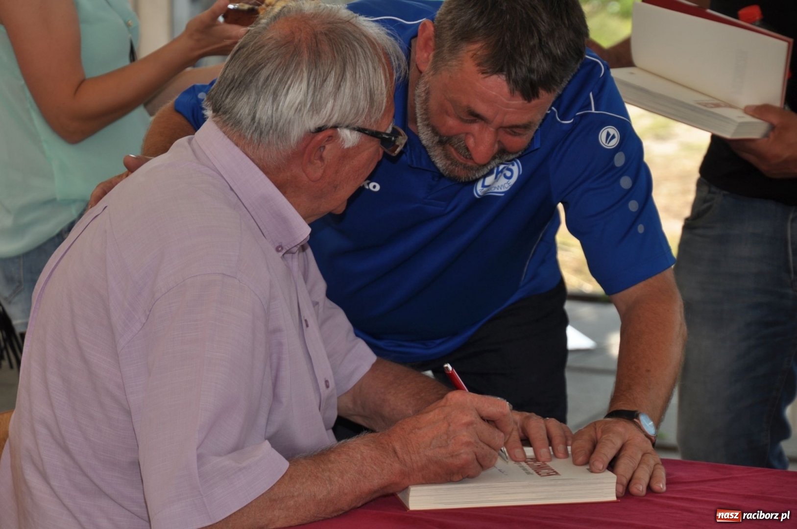 Zdjęcie w galerii na portalu naszraciborz.pl: Turniej Piłki Nożnej o Puchar Prezydenta Miasta na 110 lat LKS 07 Markowice. Gośćmi Piechniczek i Kostka wiadomości z regionu