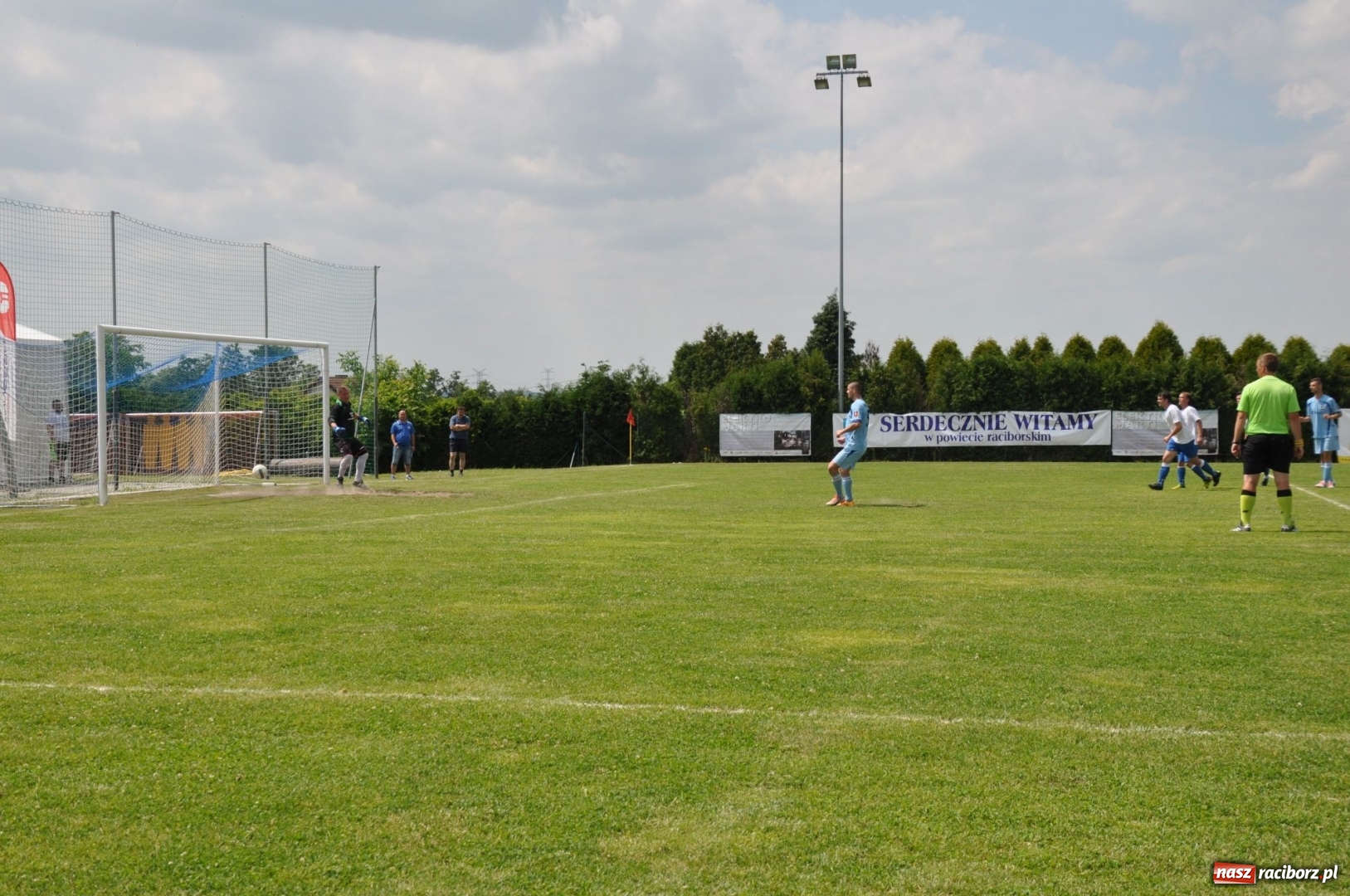 Zdjęcie w galerii na portalu naszraciborz.pl: Turniej Piłki Nożnej o Puchar Prezydenta Miasta na 110 lat LKS 07 Markowice. Gośćmi Piechniczek i Kostka wiadomości z regionu