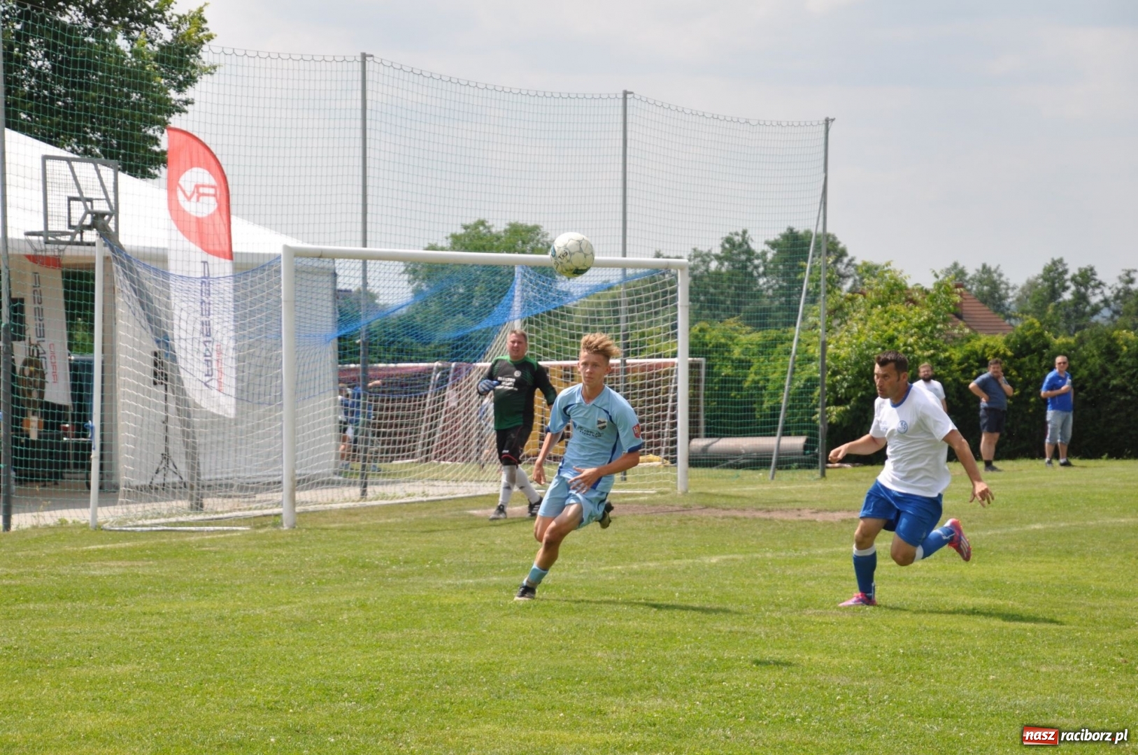 Zdjęcie w galerii na portalu naszraciborz.pl: Turniej Piłki Nożnej o Puchar Prezydenta Miasta na 110 lat LKS 07 Markowice. Gośćmi Piechniczek i Kostka wiadomości z regionu