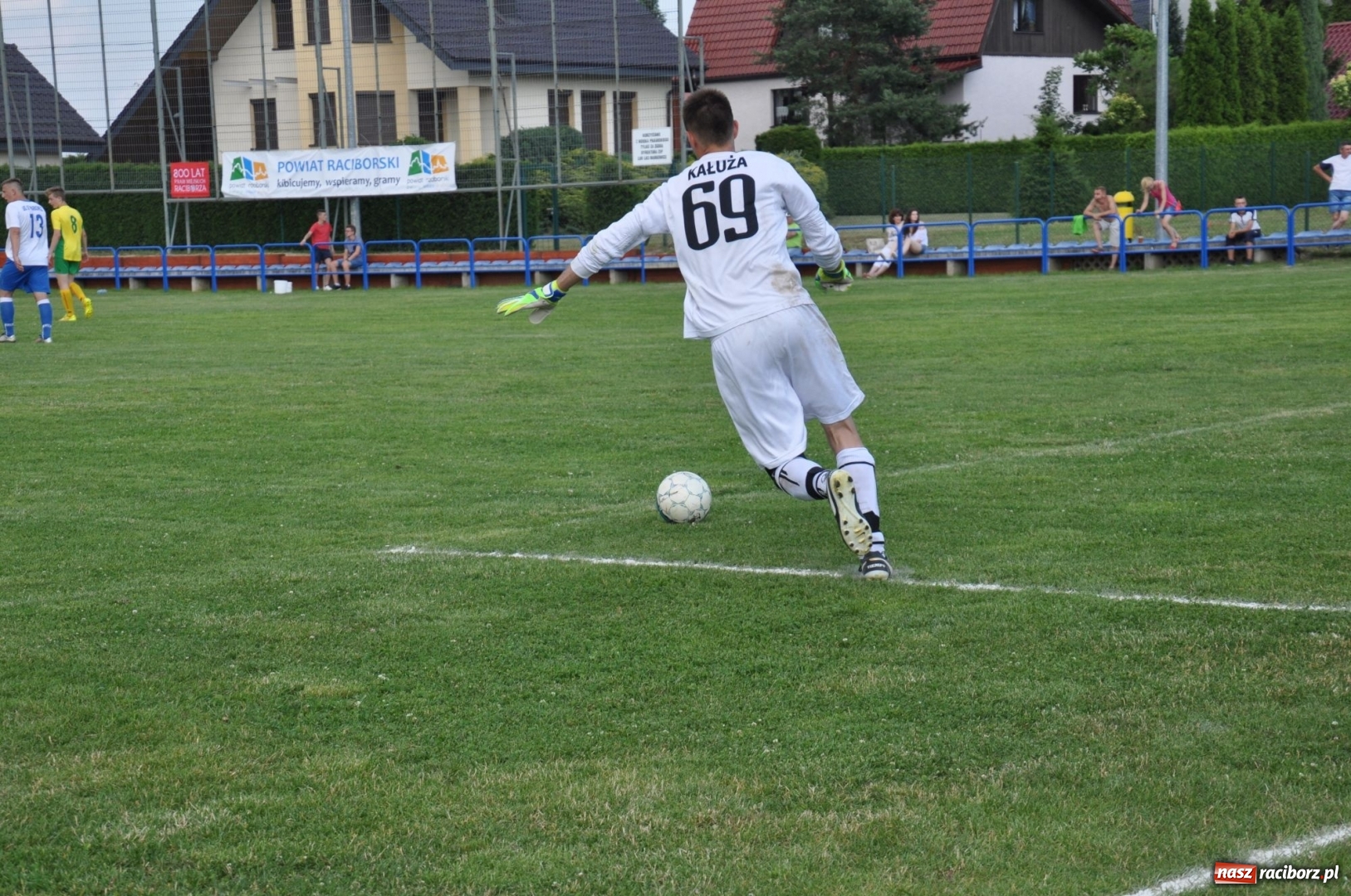 Zdjęcie w galerii na portalu naszraciborz.pl: Turniej Piłki Nożnej o Puchar Prezydenta Miasta na 110 lat LKS 07 Markowice. Gośćmi Piechniczek i Kostka wiadomości z regionu