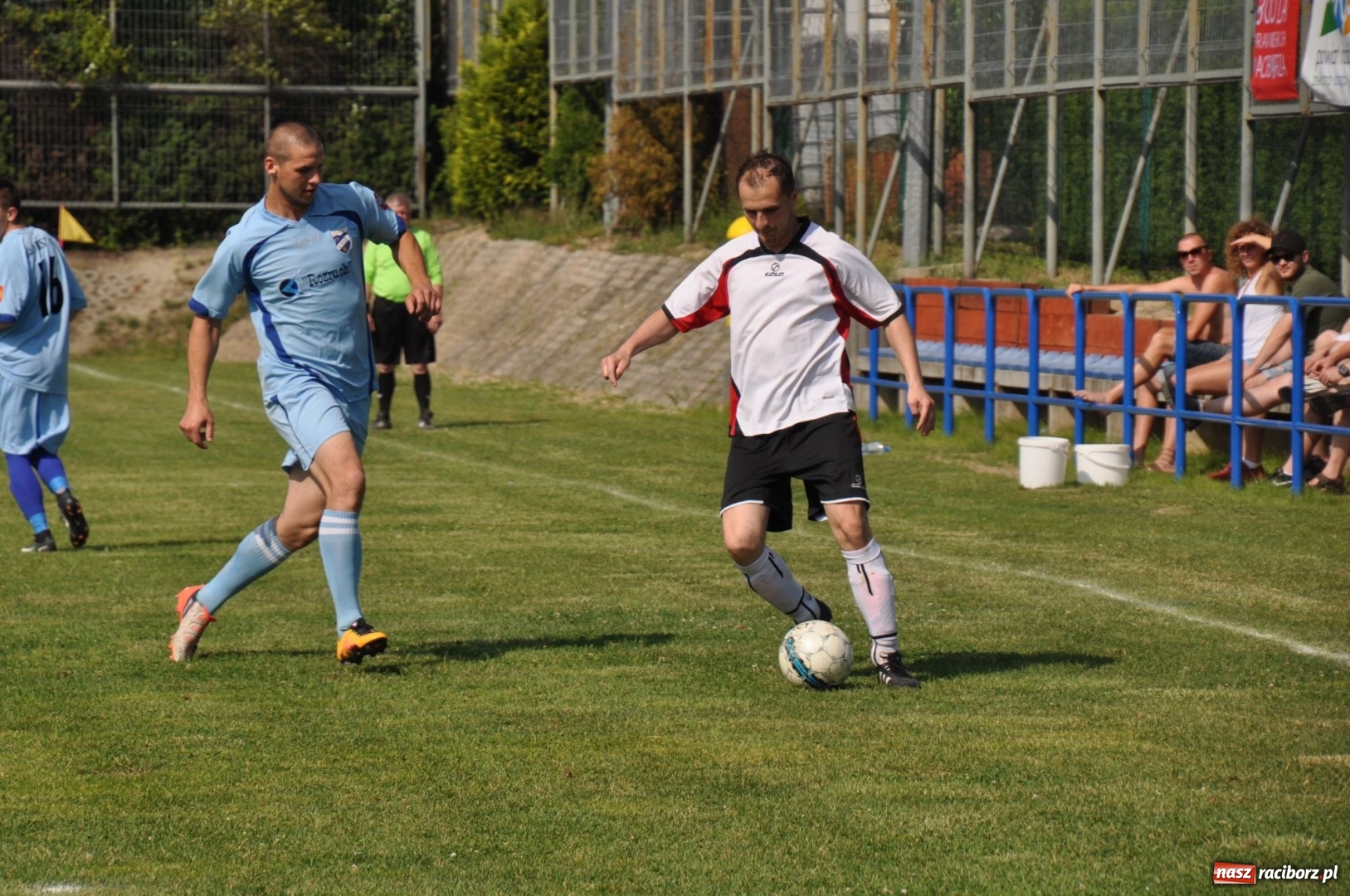 Zdjęcie w galerii na portalu naszraciborz.pl: Turniej Piłki Nożnej o Puchar Prezydenta Miasta na 110 lat LKS 07 Markowice. Gośćmi Piechniczek i Kostka wiadomości z regionu