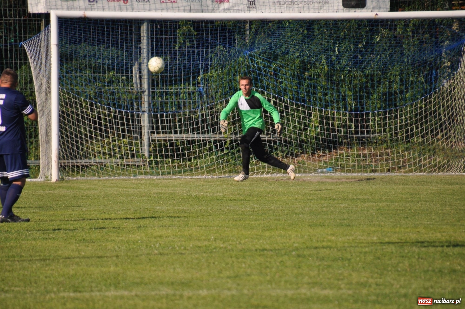 Zdjęcie w galerii na portalu naszraciborz.pl: Turniej Piłki Nożnej o Puchar Prezydenta Miasta na 110 lat LKS 07 Markowice. Gośćmi Piechniczek i Kostka wiadomości z regionu