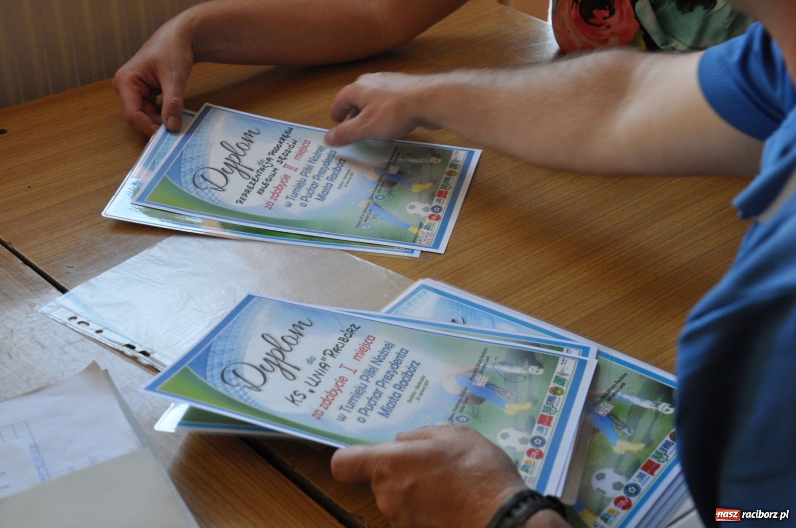 Zdjęcie w galerii na portalu naszraciborz.pl: Turniej Piłki Nożnej o Puchar Prezydenta Miasta na 110 lat LKS 07 Markowice. Gośćmi Piechniczek i Kostka wiadomości z regionu