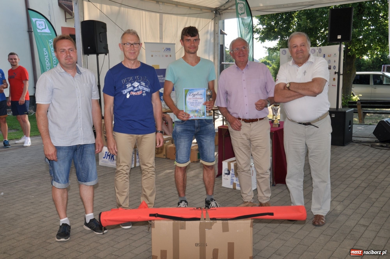 Zdjęcie w galerii na portalu naszraciborz.pl: Turniej Piłki Nożnej o Puchar Prezydenta Miasta na 110 lat LKS 07 Markowice. Gośćmi Piechniczek i Kostka wiadomości z regionu