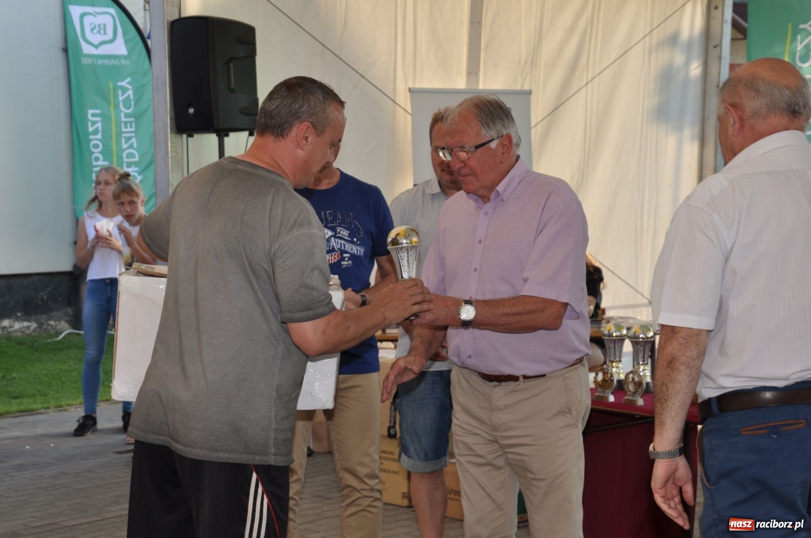 Zdjęcie w galerii na portalu naszraciborz.pl: Turniej Piłki Nożnej o Puchar Prezydenta Miasta na 110 lat LKS 07 Markowice. Gośćmi Piechniczek i Kostka wiadomości z regionu