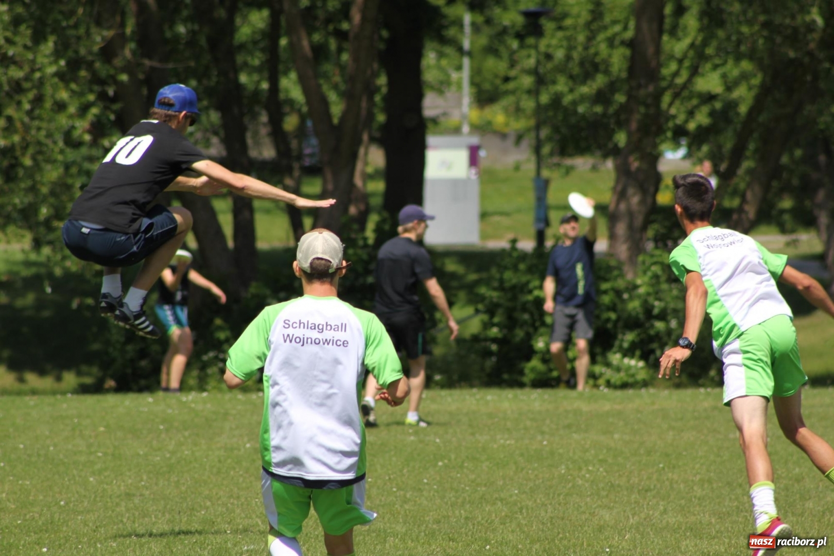 Zdjęcie w galerii na portalu naszraciborz.pl: Wojnowice i Cyprzanów na Międzynarodowych Mistrzostwach Schlagballa w Kilonii  wiadomości z regionu