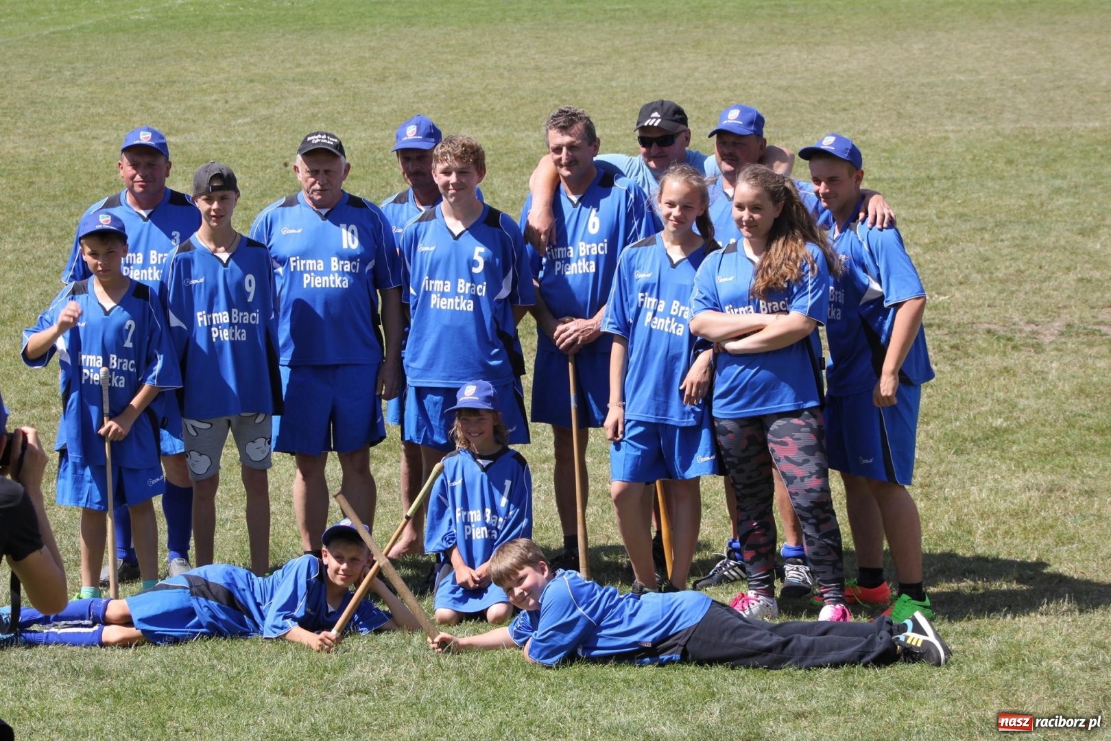 Zdjęcie w galerii na portalu naszraciborz.pl: Wojnowice i Cyprzanów na Międzynarodowych Mistrzostwach Schlagballa w Kilonii  wiadomości z regionu