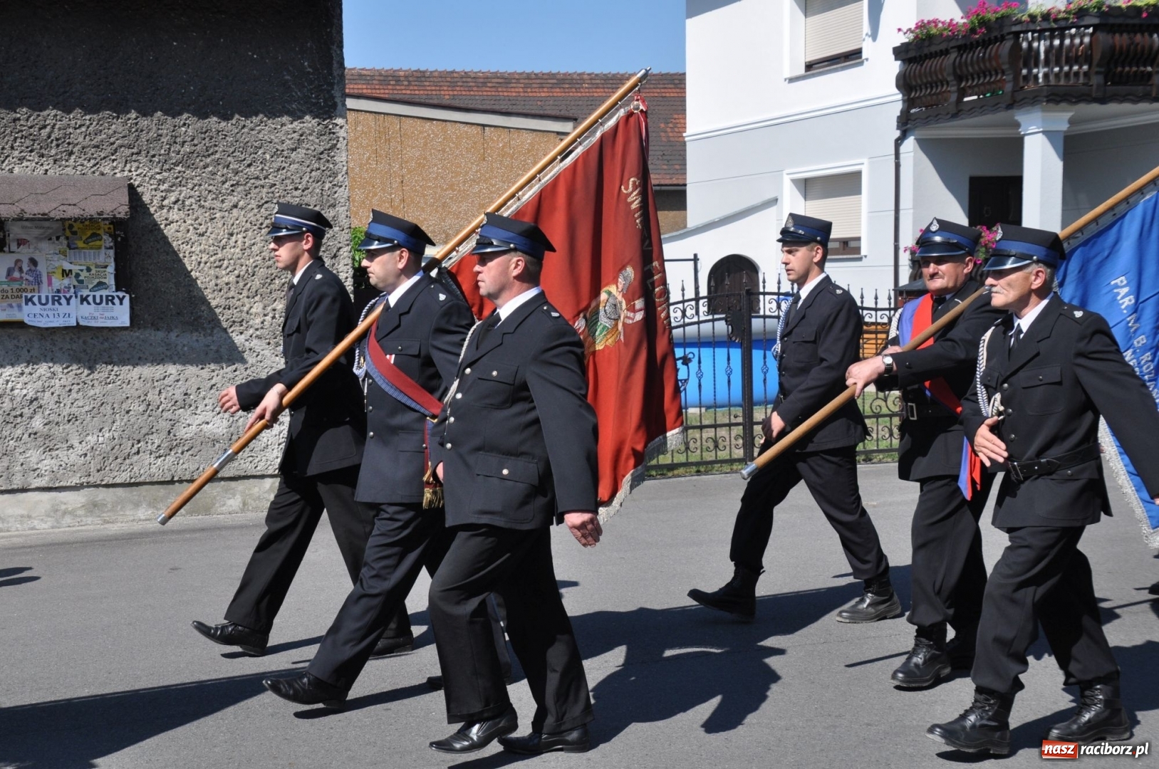 Zdjęcie w galerii na portalu naszraciborz.pl: Nowa remiza dla OSP Babice na 115. urodziny. Uroczyste poświęcenie budynków i pojazdów wiadomości z regionu