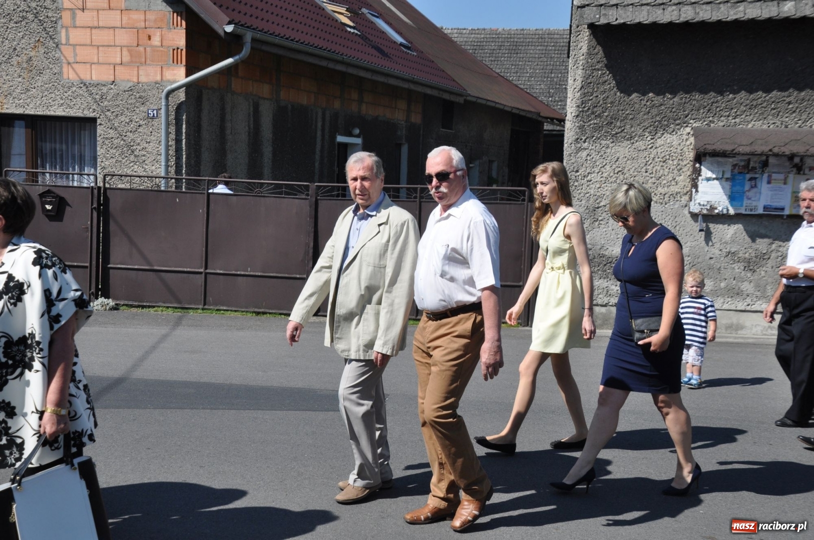 Zdjęcie w galerii na portalu naszraciborz.pl: Nowa remiza dla OSP Babice na 115. urodziny. Uroczyste poświęcenie budynków i pojazdów wiadomości z regionu