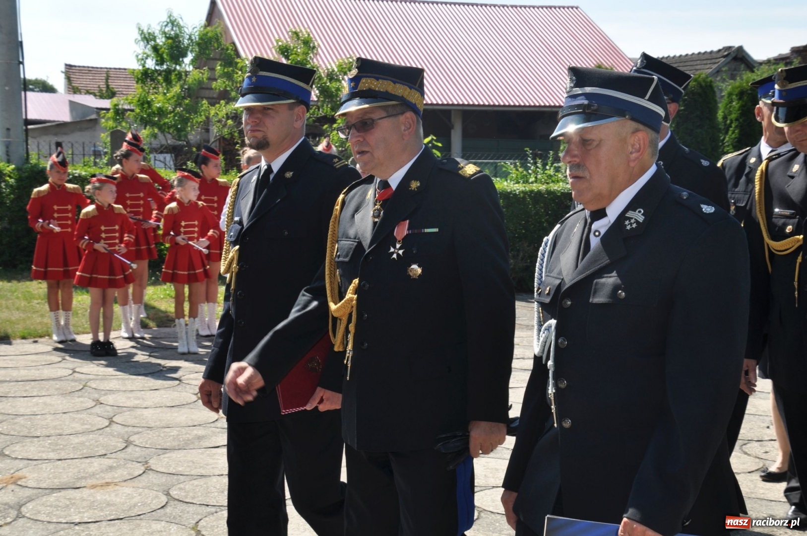 Zdjęcie w galerii na portalu naszraciborz.pl: Nowa remiza dla OSP Babice na 115. urodziny. Uroczyste poświęcenie budynków i pojazdów wiadomości z regionu