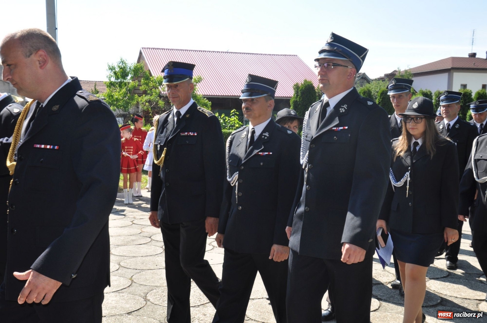 Zdjęcie w galerii na portalu naszraciborz.pl: Nowa remiza dla OSP Babice na 115. urodziny. Uroczyste poświęcenie budynków i pojazdów wiadomości z regionu