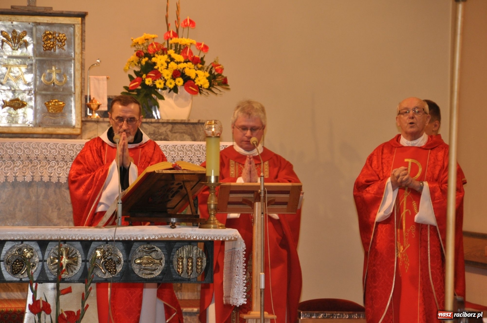 Zdjęcie w galerii na portalu naszraciborz.pl: Nowa remiza dla OSP Babice na 115. urodziny. Uroczyste poświęcenie budynków i pojazdów wiadomości z regionu