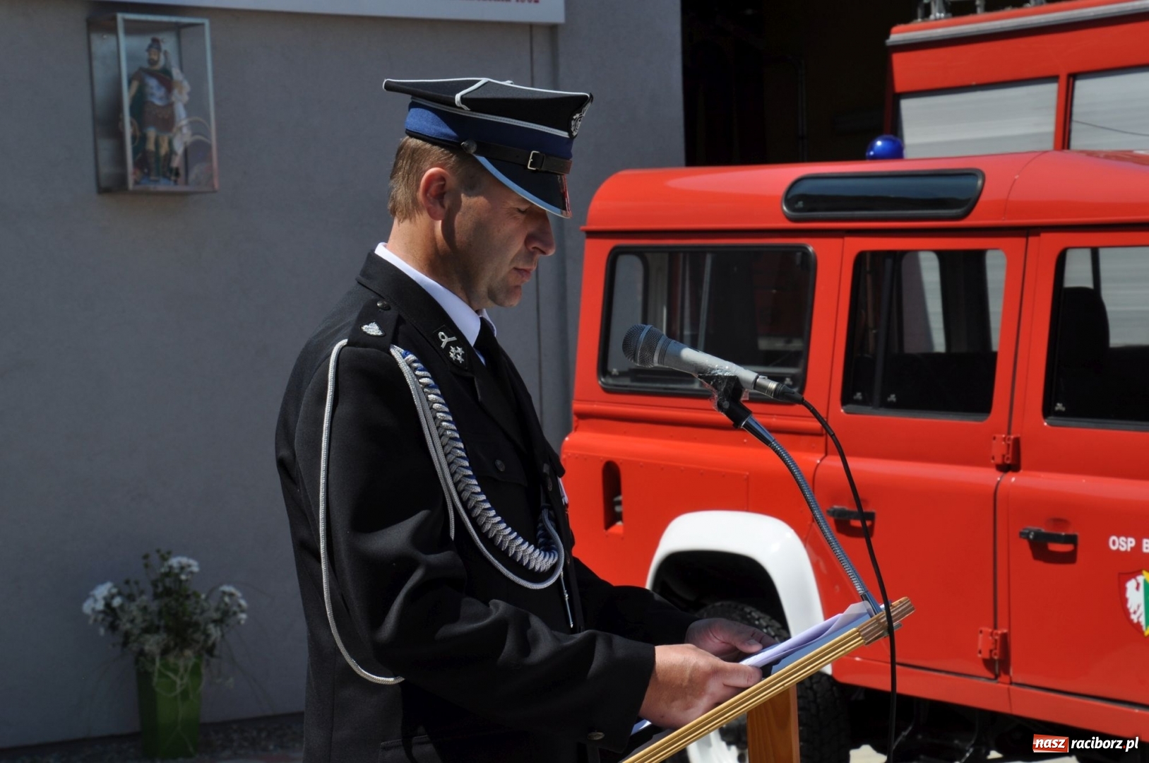 Zdjęcie w galerii na portalu naszraciborz.pl: Nowa remiza dla OSP Babice na 115. urodziny. Uroczyste poświęcenie budynków i pojazdów wiadomości z regionu