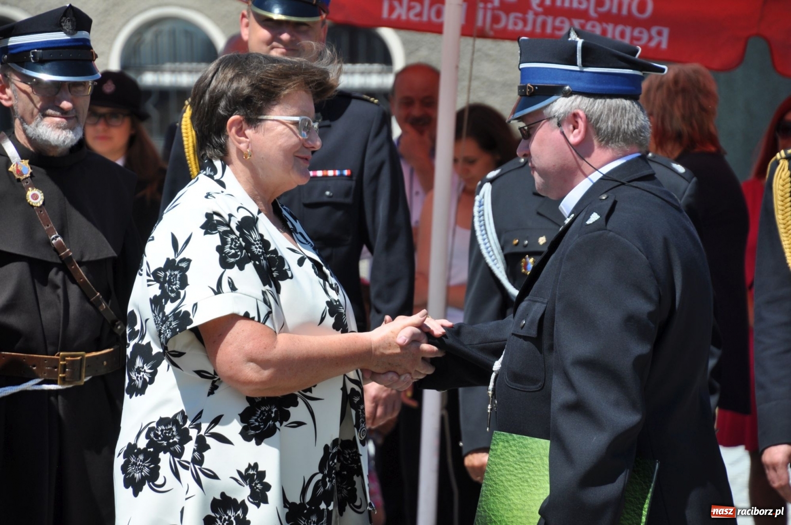 Zdjęcie w galerii na portalu naszraciborz.pl: Nowa remiza dla OSP Babice na 115. urodziny. Uroczyste poświęcenie budynków i pojazdów wiadomości z regionu