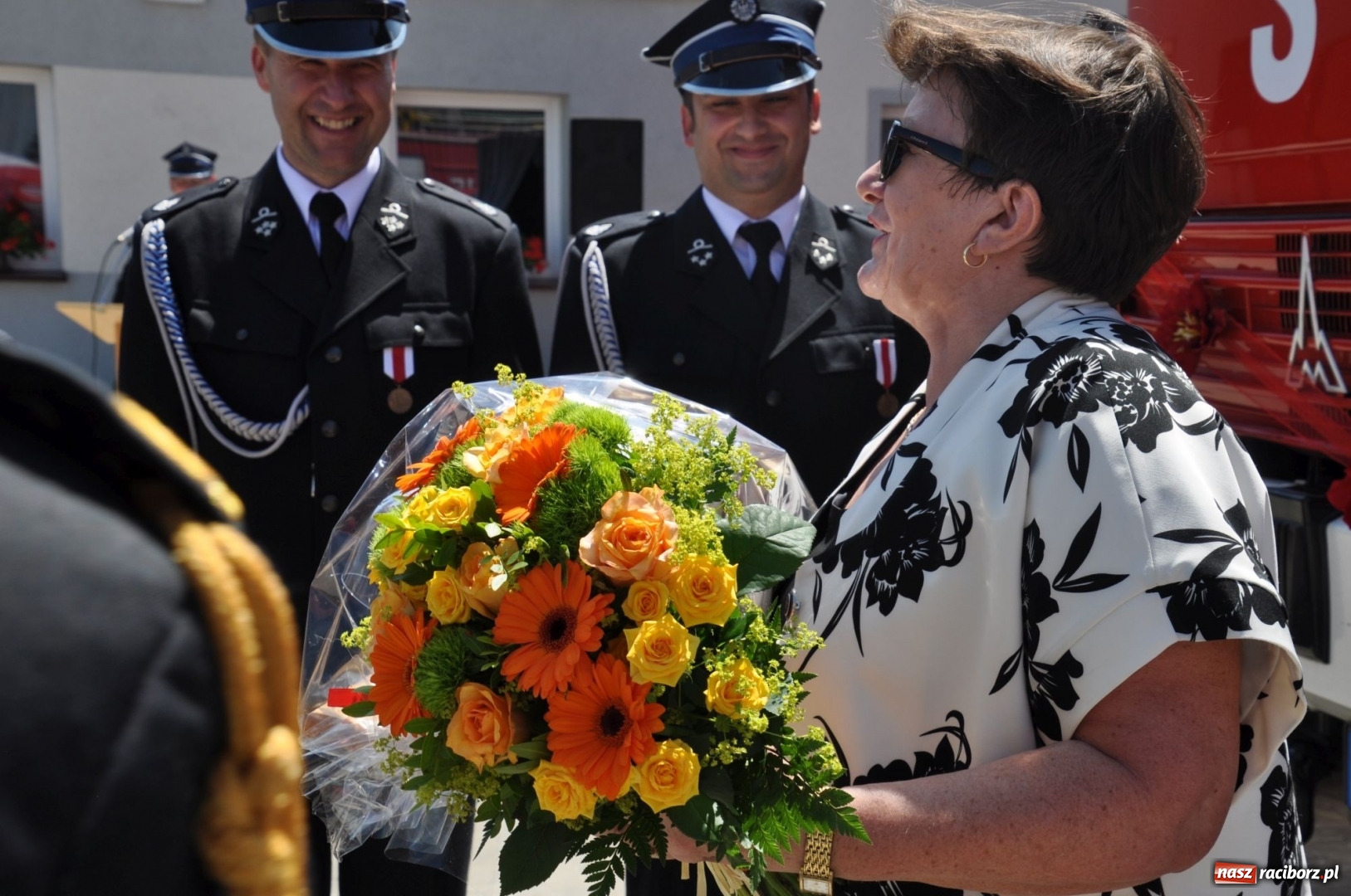 Zdjęcie w galerii na portalu naszraciborz.pl: Nowa remiza dla OSP Babice na 115. urodziny. Uroczyste poświęcenie budynków i pojazdów wiadomości z regionu