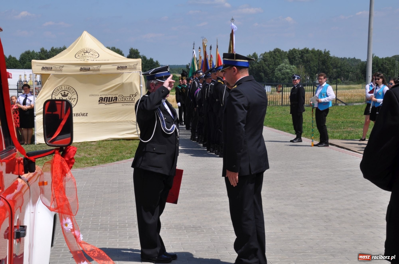 Zdjęcie w galerii na portalu naszraciborz.pl: Nowa remiza dla OSP Babice na 115. urodziny. Uroczyste poświęcenie budynków i pojazdów wiadomości z regionu