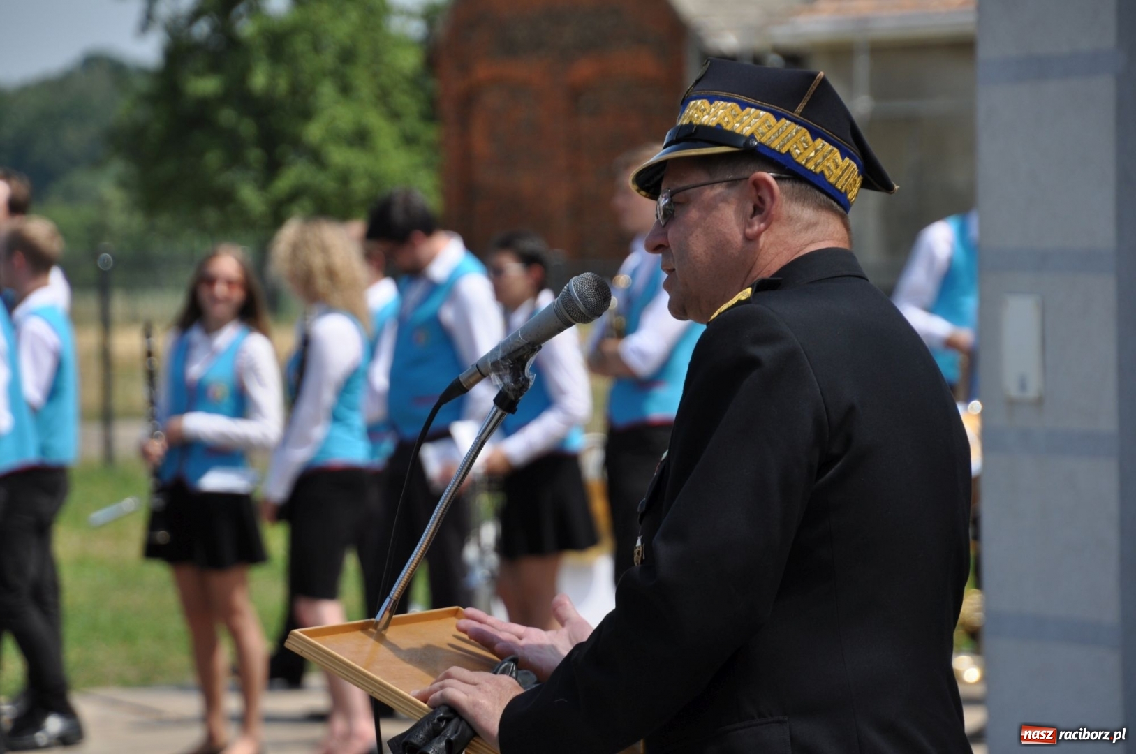 Zdjęcie w galerii na portalu naszraciborz.pl: Nowa remiza dla OSP Babice na 115. urodziny. Uroczyste poświęcenie budynków i pojazdów wiadomości z regionu