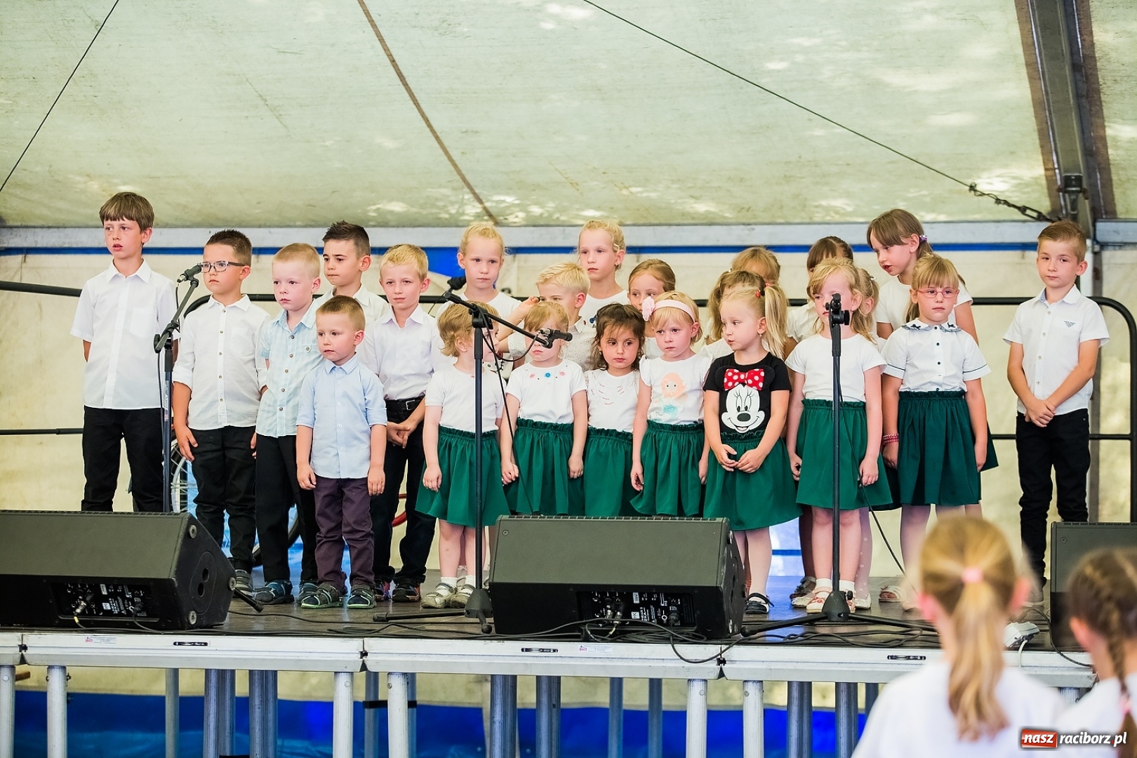 Zdjęcie w galerii na portalu naszraciborz.pl: Przegląd piosenki religijnej, czyli Święto Rodziny w Makowie wiadomości z regionu