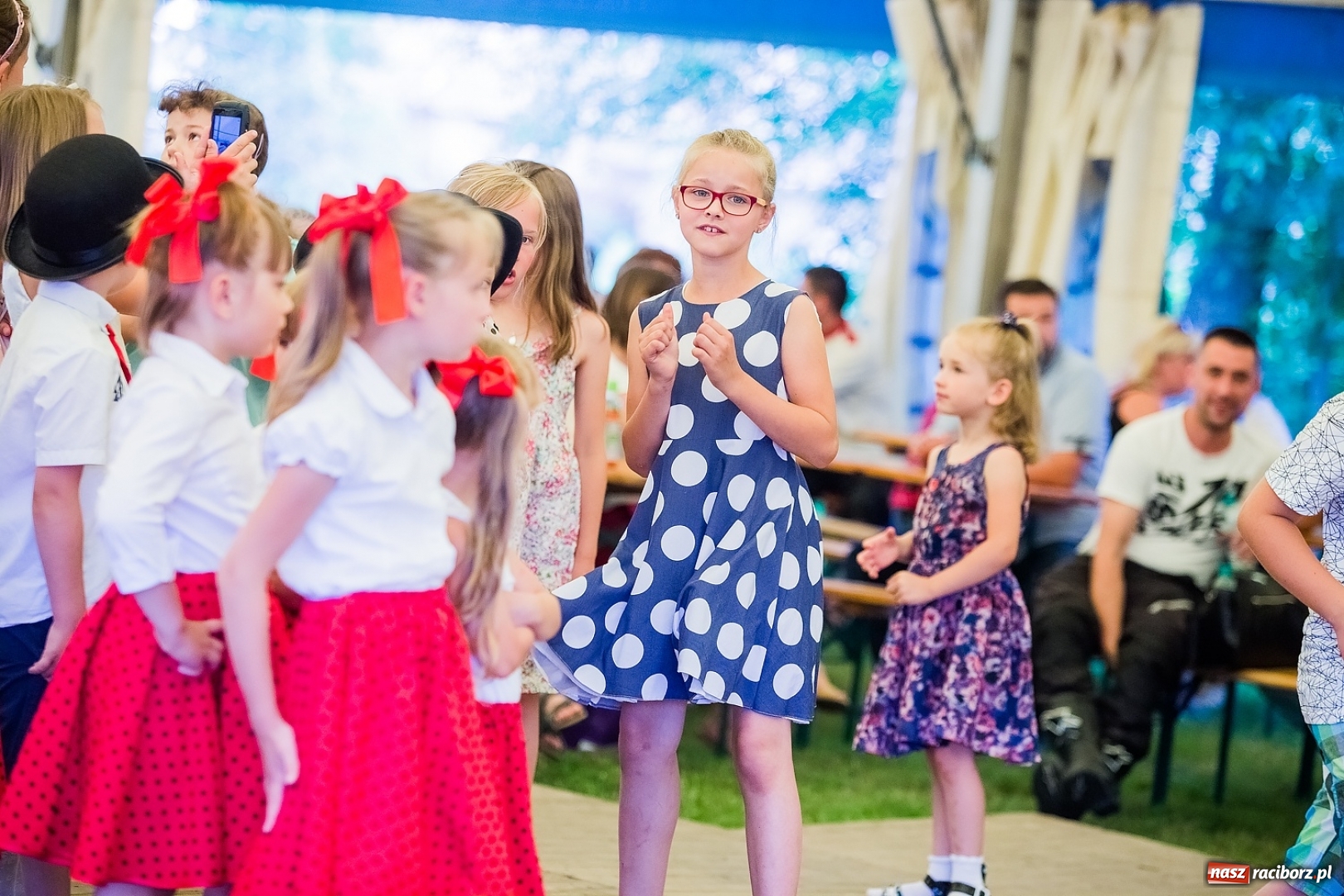 Zdjęcie w galerii na portalu naszraciborz.pl: Przegląd piosenki religijnej, czyli Święto Rodziny w Makowie wiadomości z regionu