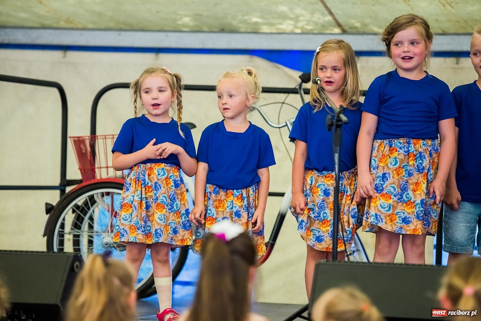 Zdjęcie w galerii na portalu naszraciborz.pl: Przegląd piosenki religijnej, czyli Święto Rodziny w Makowie wiadomości z regionu