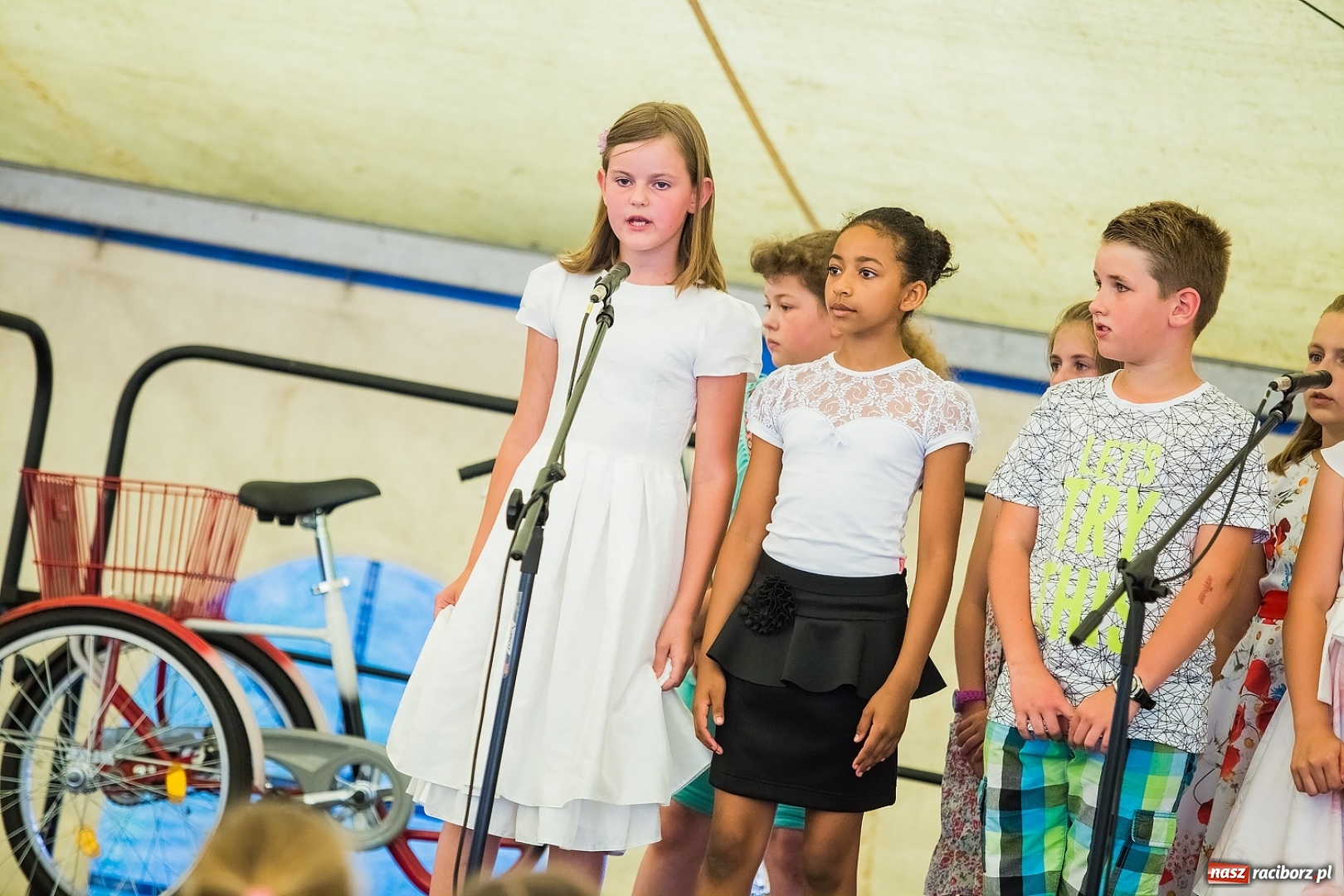 Zdjęcie w galerii na portalu naszraciborz.pl: Przegląd piosenki religijnej, czyli Święto Rodziny w Makowie wiadomości z regionu