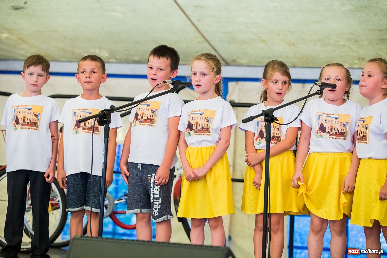 Zdjęcie w galerii na portalu naszraciborz.pl: Przegląd piosenki religijnej, czyli Święto Rodziny w Makowie wiadomości z regionu