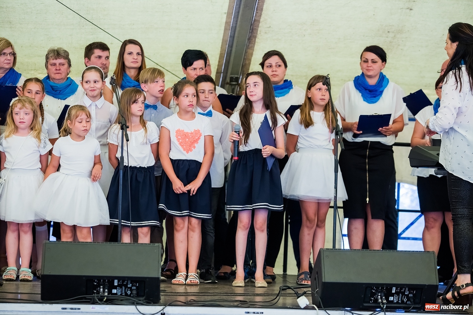 Zdjęcie w galerii na portalu naszraciborz.pl: Przegląd piosenki religijnej, czyli Święto Rodziny w Makowie wiadomości z regionu