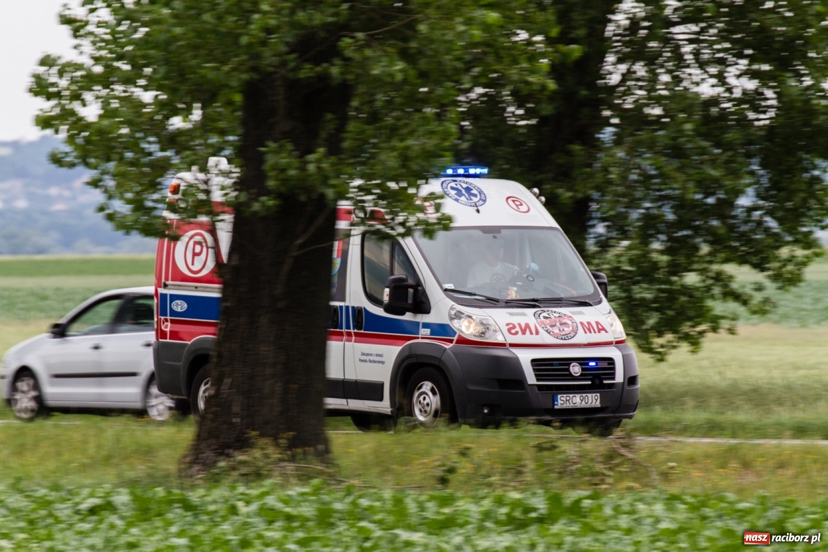 Zdjęcie w galerii na portalu naszraciborz.pl: Zderzenie BMW i passata na trasie Racibórz Sudół - Bojanów wiadomości z regionu