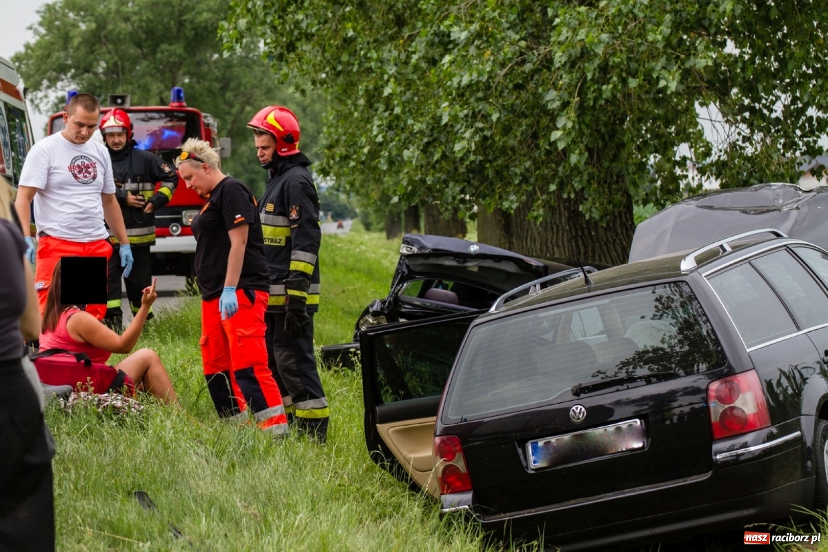Zdjęcie w galerii na portalu naszraciborz.pl: Zderzenie BMW i passata na trasie Racibórz Sudół - Bojanów wiadomości z regionu